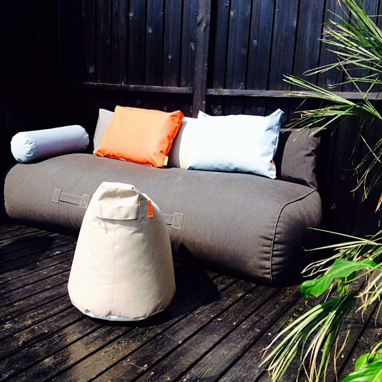 Rocket daybed utendørs loungemøbler i grå farge, med puff, beanbag puter