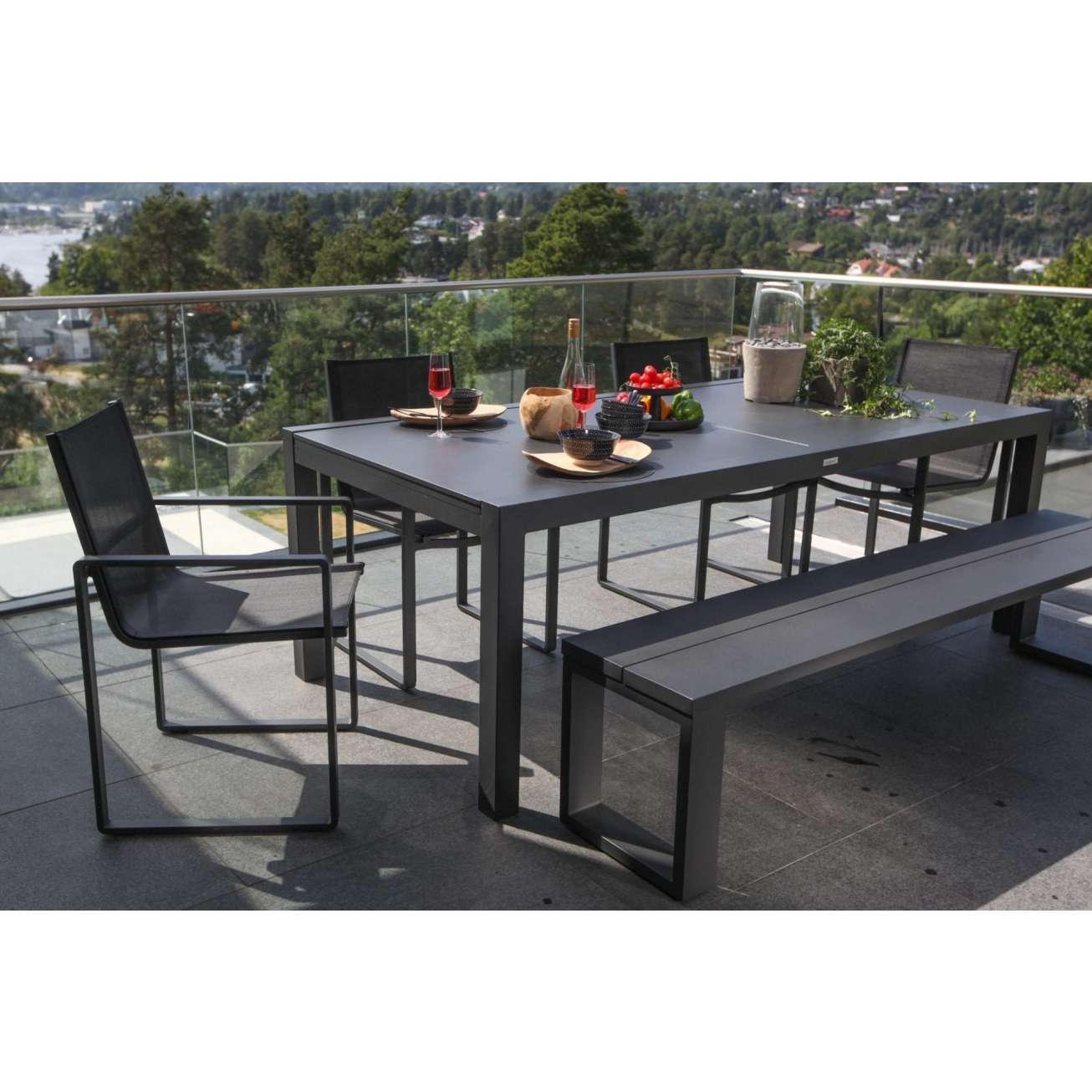 Gardenart Spisebord Med Plate 220/330 Cm Sort (100528sort) Hagemøbler og utemøbler - Fine design