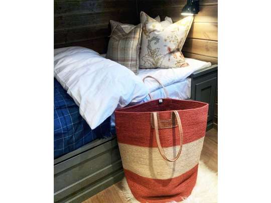 House-of-good-people-bag-produsert-av-kvinner-fra-india Hagemøbler og utemøbler - Fine design