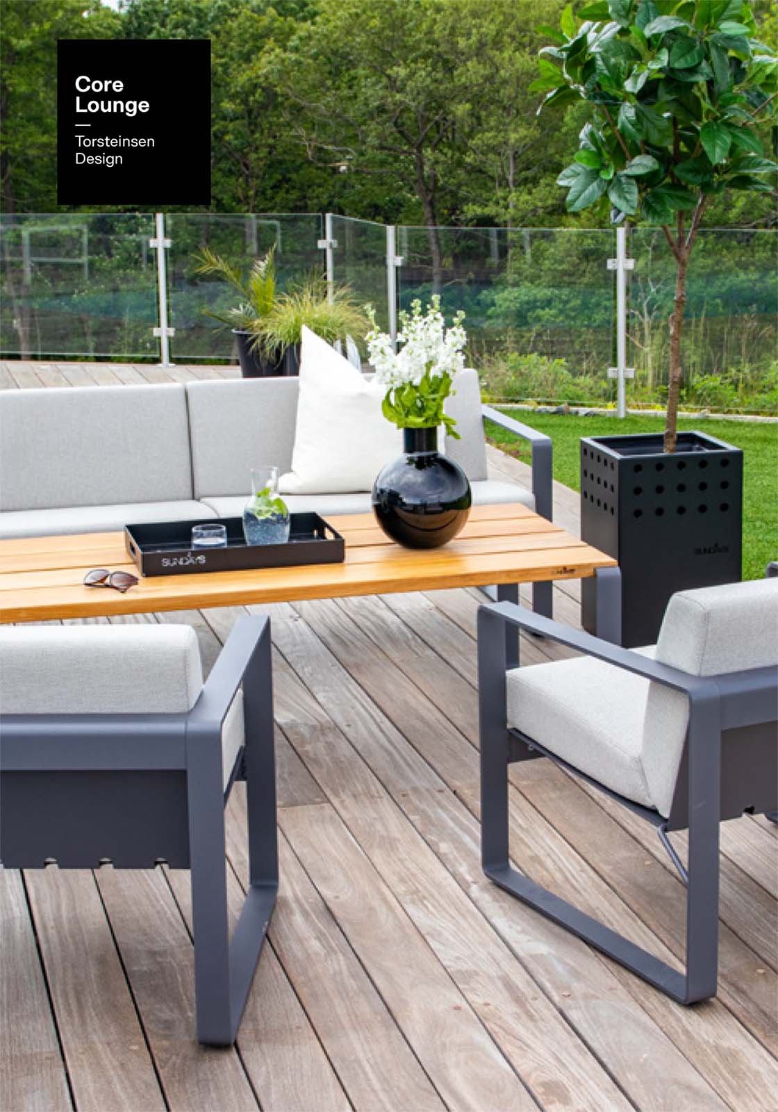 Sundays Design Core lounge hagesofa og stoler på terrasse i hage