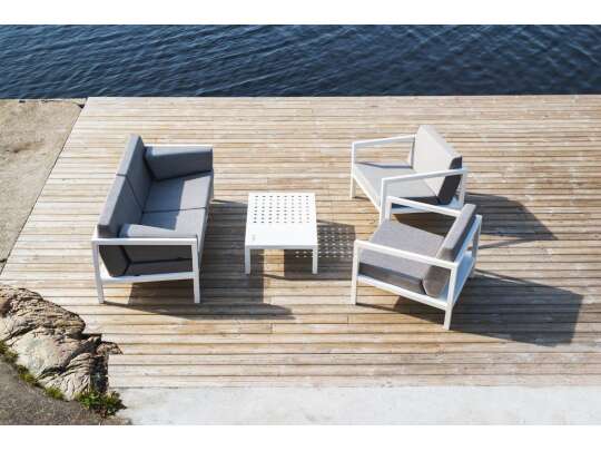 1 Sofagruppe fra Sundays Design - pakketilbud - hvit aluminium og lys grå puter