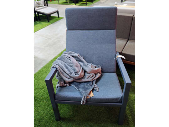 Blå-Sundays-Frame-Hygge-stol-hos-Fine-Design